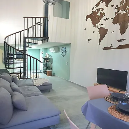 Spacieux Et Confortable Pres De Saint Tropez! 5mns A Pied!s Apartment Grimaud